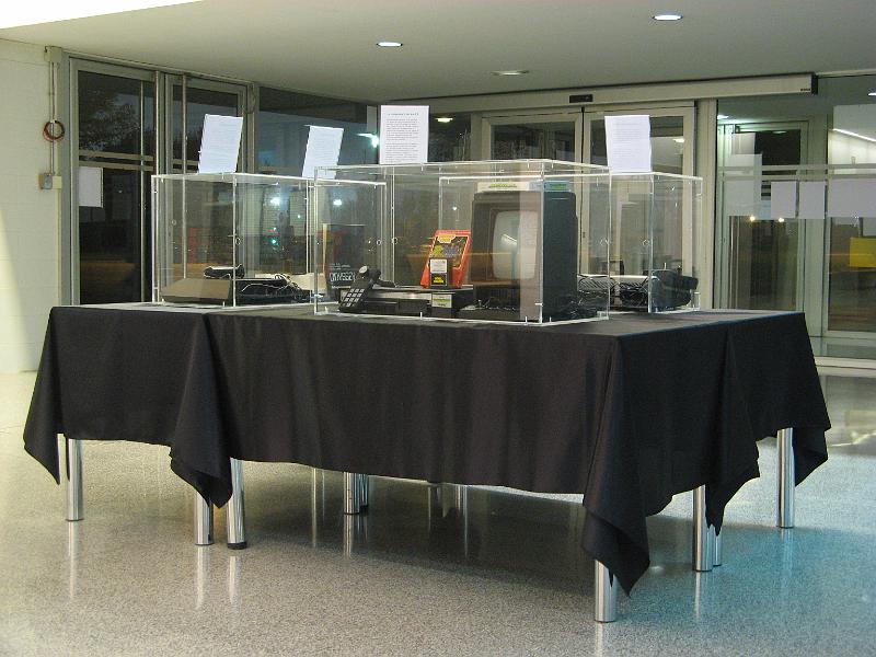 076.JPG - Exposición: "La historia de las consolas"